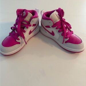 Nike Air Jordan 1 Mid SE Fuchsia Blast Pink/White Youth Size 12C – NWOB